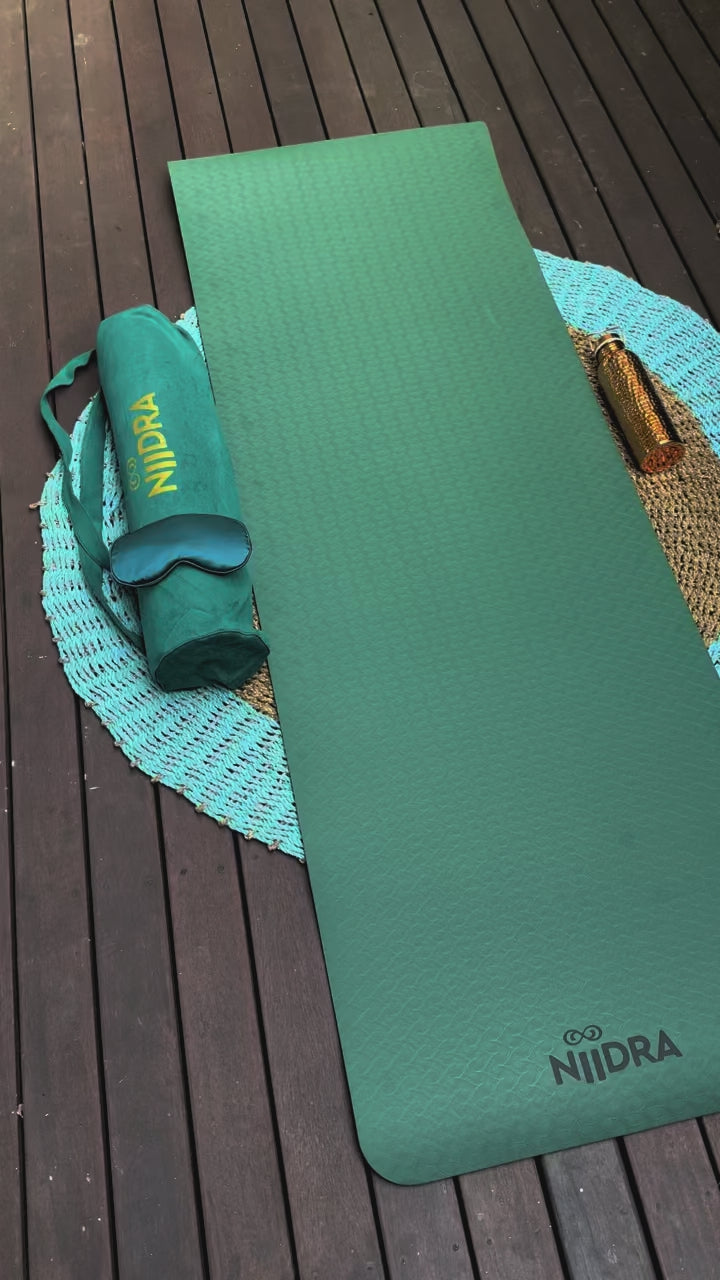Basic Lavender yoga mat Christmas green